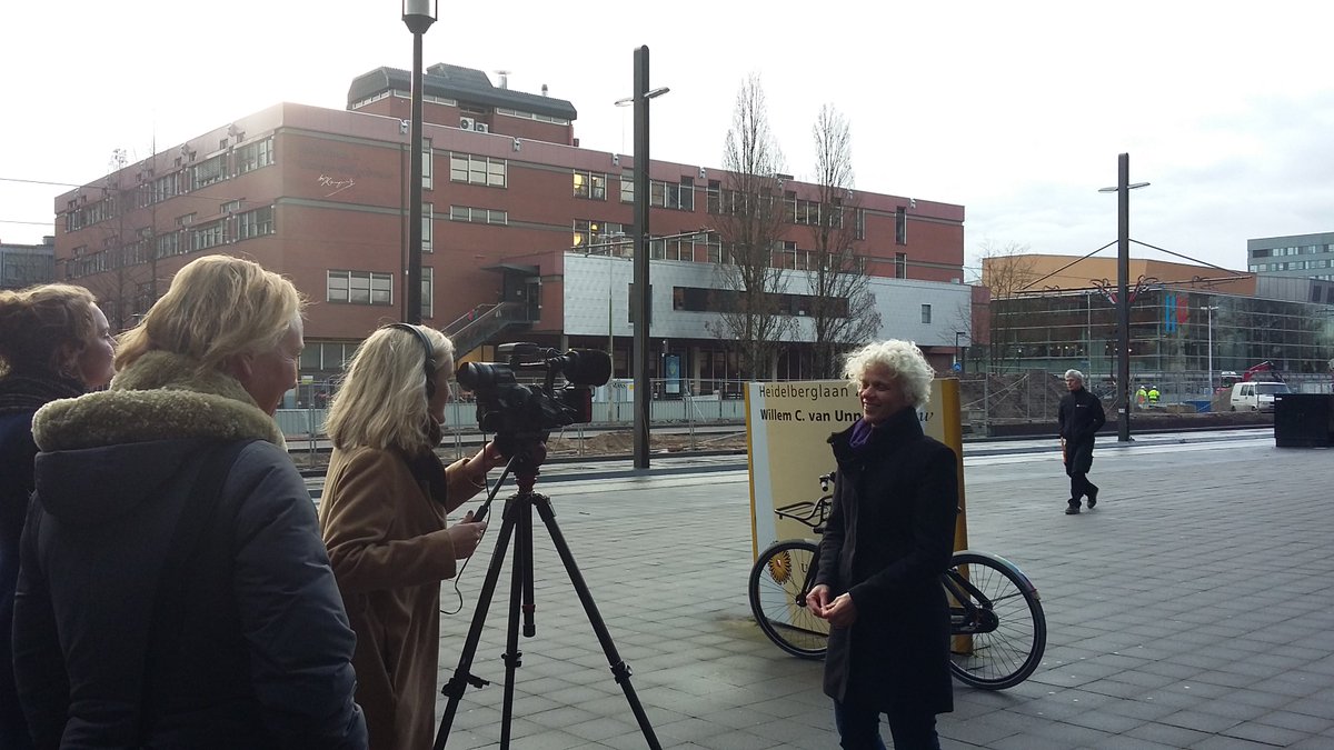 GoedopwegNL's tweet photo. Net opnames @UtrechtSciPark gehad! 🎥 Bekijk het item om 17 uur @rtvutrecht 📺 #goedopweg #fileweek https://t.co/QhfvOn74CG