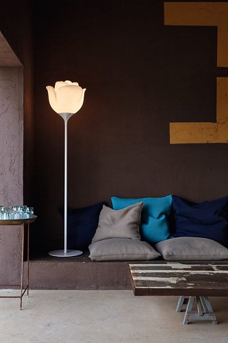 MyYourUK's tweet photo. Baby Love Light #standinglamp #indoorlighting #outdoorlighting #flowerlight #italiandesign https://t.co/Ipbnr6JXCw