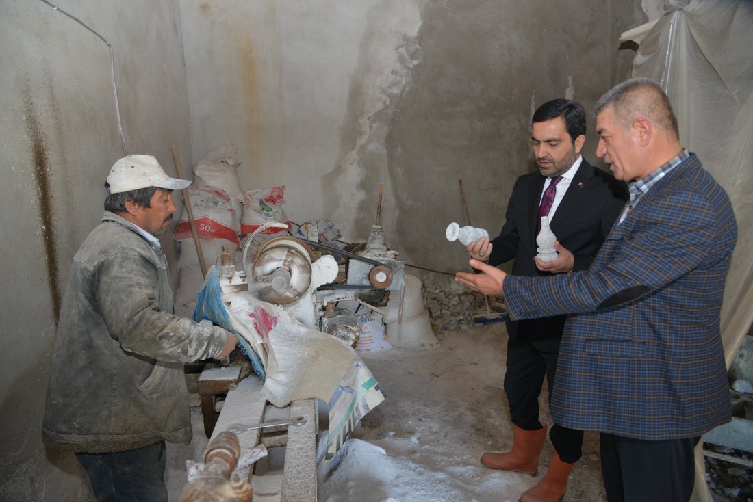yasarbahceci's tweet photo. Romalılar döneminden bu yana çalışan, Osmanlı Saray’larının mutfak tuzunun gönderildiği tarihi Tepesidelik Tuzlasını gezdik, turizmi kazandırılması gereken önemli bir değer https://t.co/9nKmv9a5y2