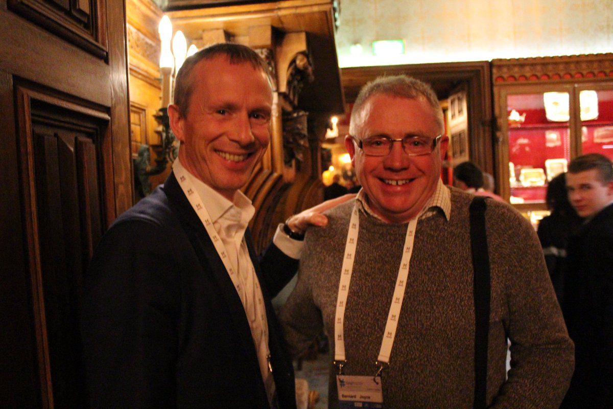 BernardJoyce's tweet photo. Hanging out in @ashfordcastle last weekend it was great to meet @_gerryduffy before his inspiring talk at #cong17 #incrementalchanges #stretch #anouncemore https://t.co/0pmK1TY5yL