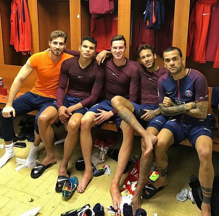KevinTrappPriv's tweet photo. 💪⚽ https://t.co/UStiWx4D6Y