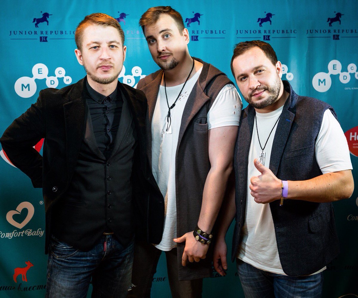 _TaStorona_'s tweet photo. В минувшую пятницу выступили на первой инстаграм-премии «ИнстаKids awards 2017»! https://t.co/SZVuy86NU6