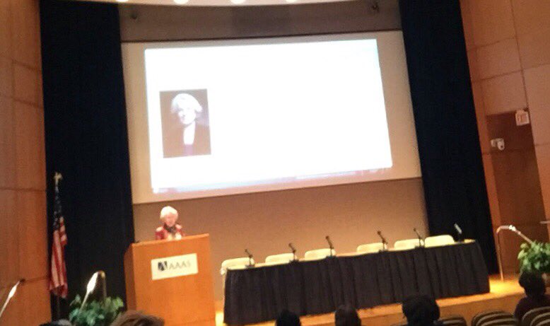 dinero_diva's tweet photo. Excited to be talking about #capital for #diverse #entrepreneurs w/@ZahnCenterNYC @aaas https://t.co/QLv1e7hiVr