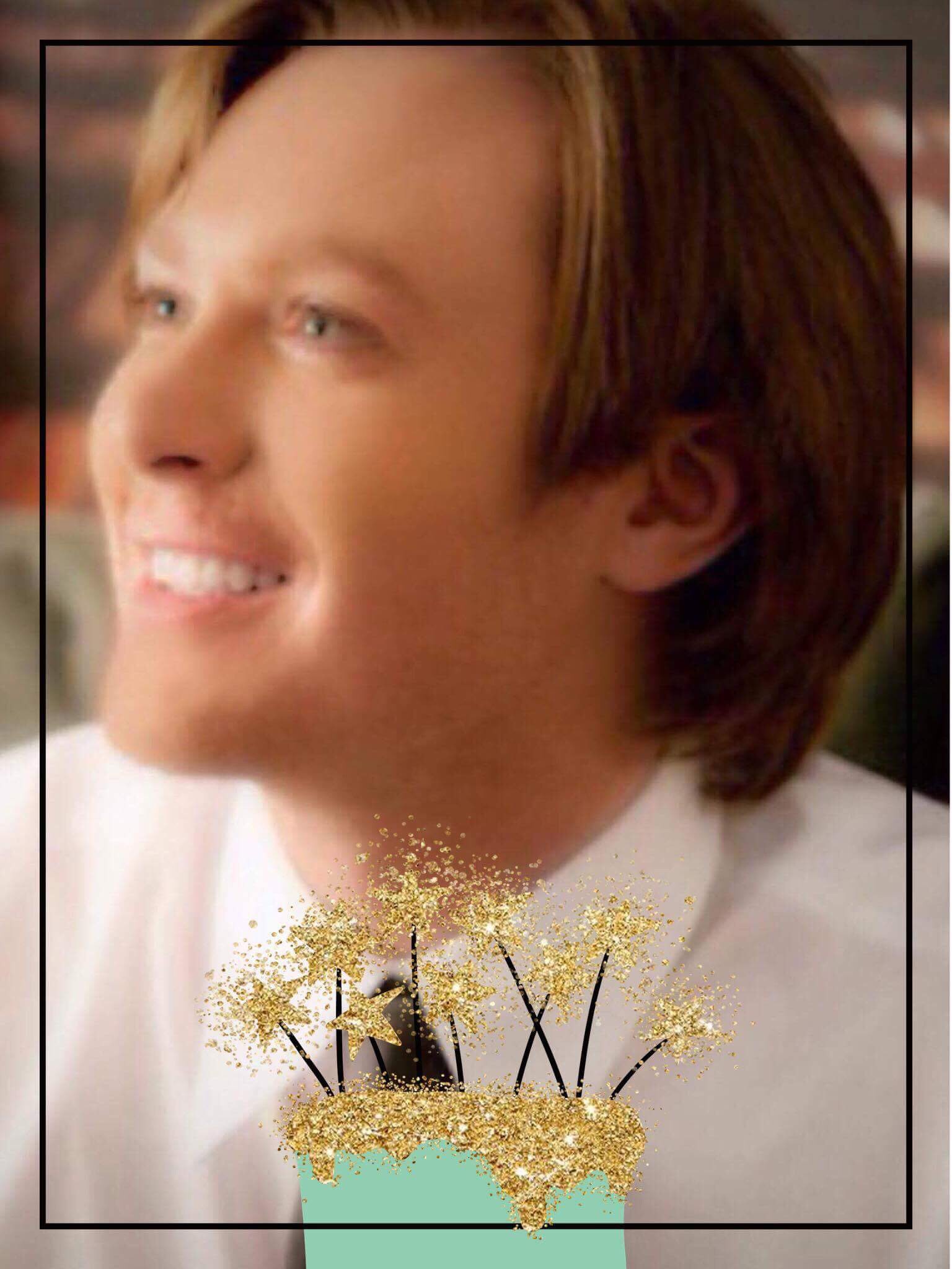  Happy Birthday to my favorite singer , love you Clay Aiken. 