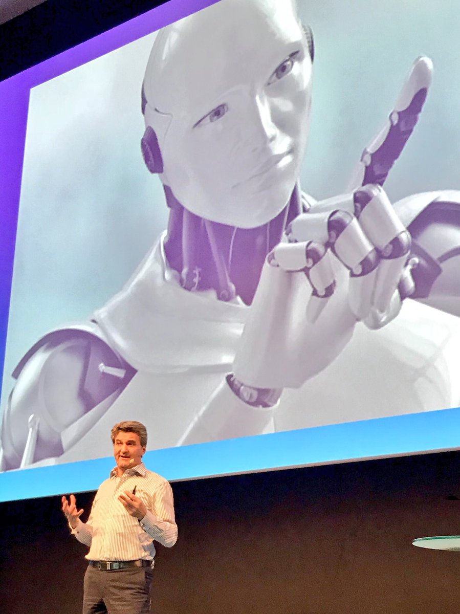 Keynote <a href="/LouVBeirendonck/">Lou Van Beirendonck</a> over #werken, #loopbanen en #competenties in de #toekomst en de rol daarbij van #hr #hrpro100 <a href="/HrProBe/">HRPro.be</a>