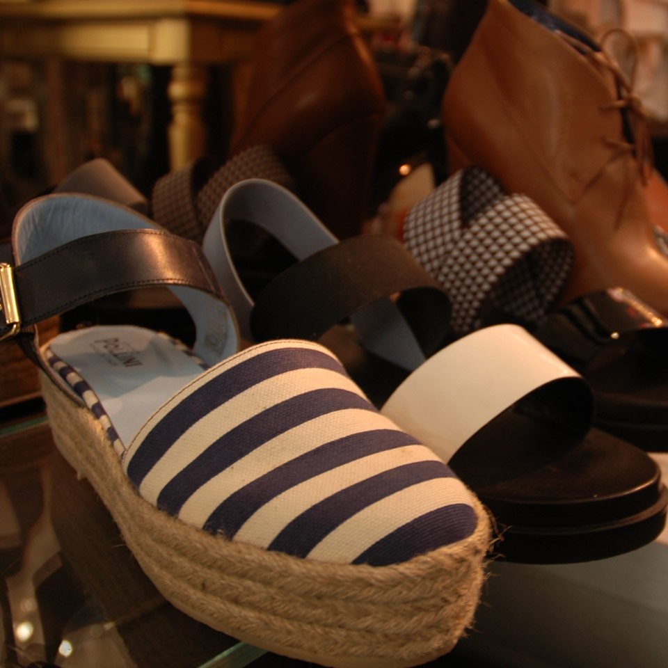ShopCallaghan's tweet photo. ONLY A FEW LEFT - AT 80% OFF I don't think you would want to miss out! 6 Cavendish Street, Claremont Tel: 021 683 1716 #shoes #sale https://t.co/5BszCTug8Y
