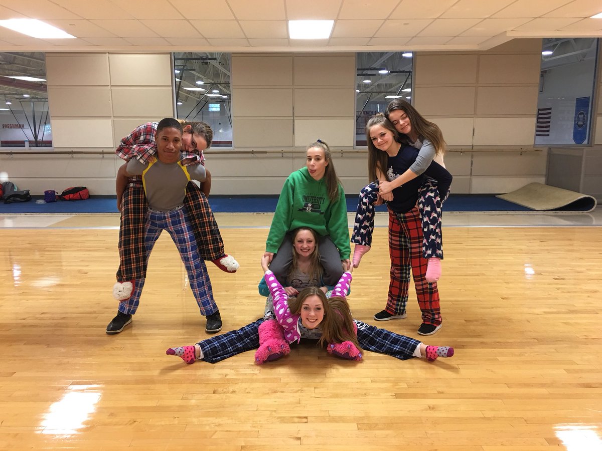 CoachMunsen's tweet photo. #tbt to yesterday? 😂 #themewednesday #pjday https://t.co/HrzCBNaco6