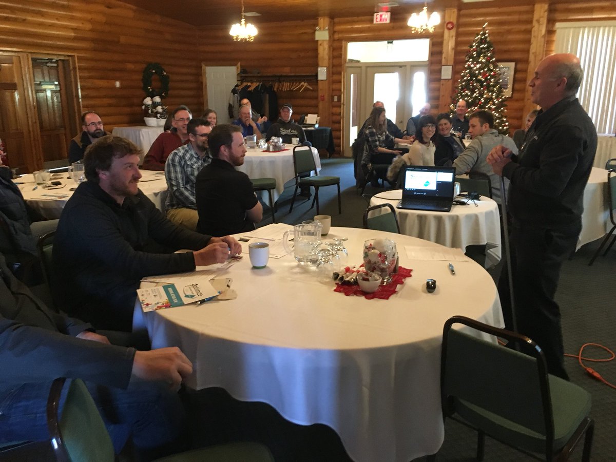 JeffTGunn's tweet photo. In #Sussex for @Valacta #Optimizeworkshop. Great turnout! Thnx to sponsors @FCCagriculture @DairyFarmersNS @dfpei #DFNB! Still space available for #Moncton tomorrow. Contact me or your tech to register! @CanWestDHI #powerinnnumbers https://t.co/YFsQNe3uSz