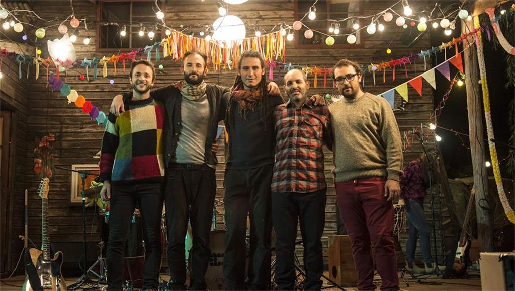 #HOY en el #RinconMusical festejamos el #DiaNacionalDelMate con Castañas de Cajú (#Argentina) Canción pal mate, #BuenJueves! <a href="/cdecaju/">Castañas de cajú</a> goo.gl/K4SY4P Y nos gusta el #MateSinTrabajoInfantil