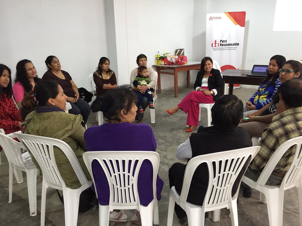 mchivilchezt's tweet photo. #PeruResponsable promueve el desarrollo y emprendimiento de población de especial protección mediante el Taller de Empoderamiento Femenino. https://t.co/AxriDqN2GT