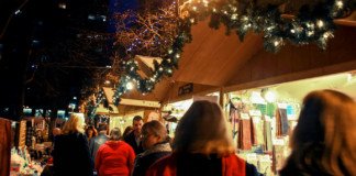 clt_stories's tweet photo. Top 10 (Mostly Christmasy) Things To Do Around Charlotte This Weekend https://t.co/gPK8EMe0Bv https://t.co/90L5JaEepq