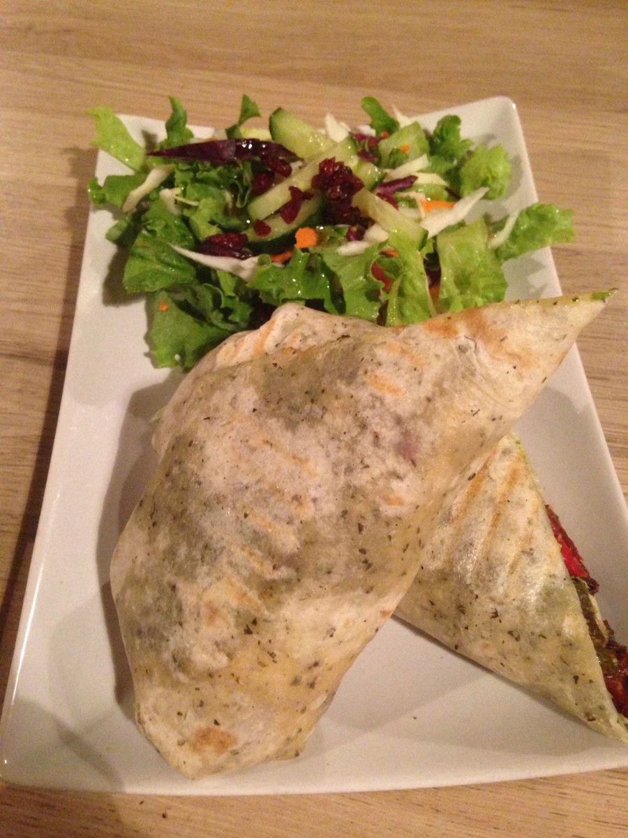 The seasons may change but our love for greens won’t!
#Salad #healthyeating  #Glutenfree