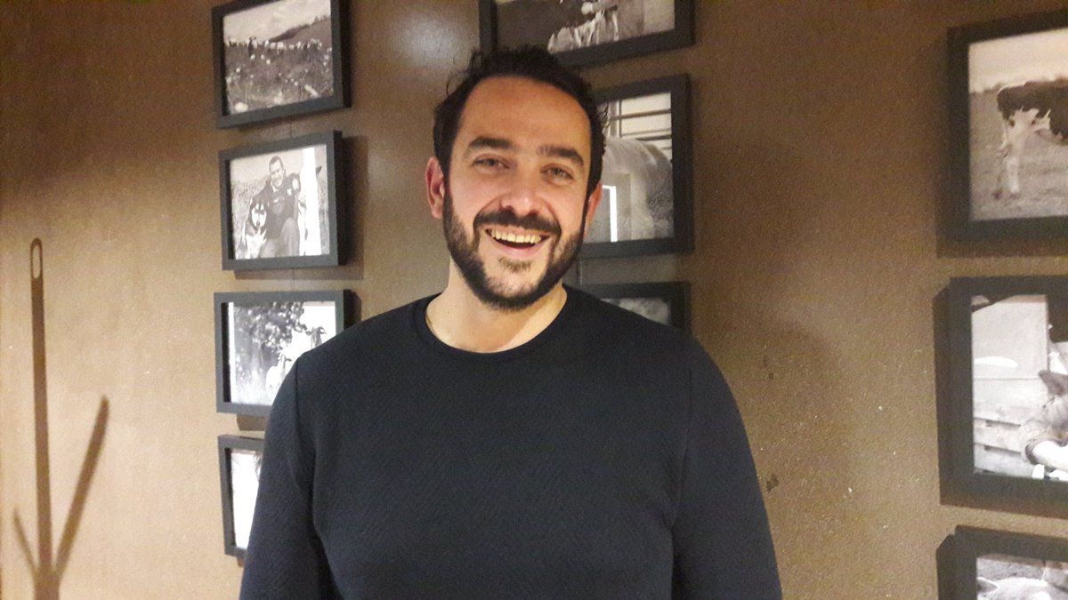 BleuBlancCoeur's tweet photo. Aurelien, futur #boucher  #bleublanccoeur à #rennes. Découvrez prochainement la boucherie #StCochon dans le quartier sacrés coeurs ! https://t.co/A6PIpjj3n1