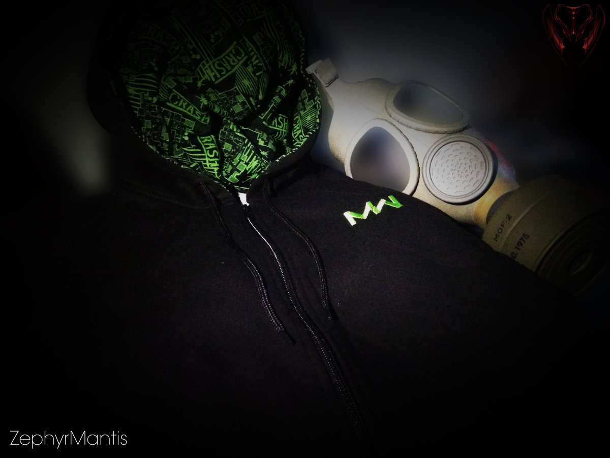 ZephyrMantis's tweet photo. Big thanks to @Yellow_Bulldog for hooking me up with some awesome #CallofDuty merchandise!

Get yours here! - https://t.co/yYlahBr3Nx https://t.co/sBeSUphz2v