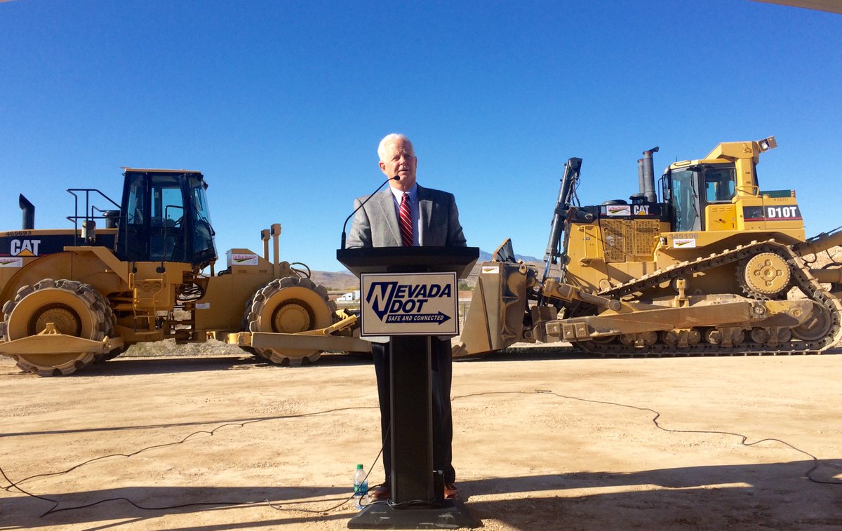 cityofhenderson's tweet photo. Councilman @DanStewartNV speaks at today's groundbreaking for #Starr Ave. interchange at 1-15. @nevadadot will manage the project which will be completed mid-2019. Will increase access to I-15 & help w/ traffic flows in Henderson as our community continues to grow. https://t.co/NQM4hprSxr