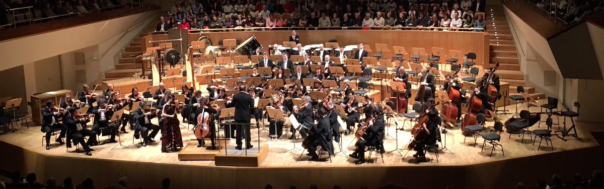 altorrente's tweet photo. Fantastica interpretación del Doble concierto de Brahms por la @os_madrid dirigida por @IvorBolton con unos sublimes @GerganaViolin y @albancello https://t.co/tu63KFhH3X