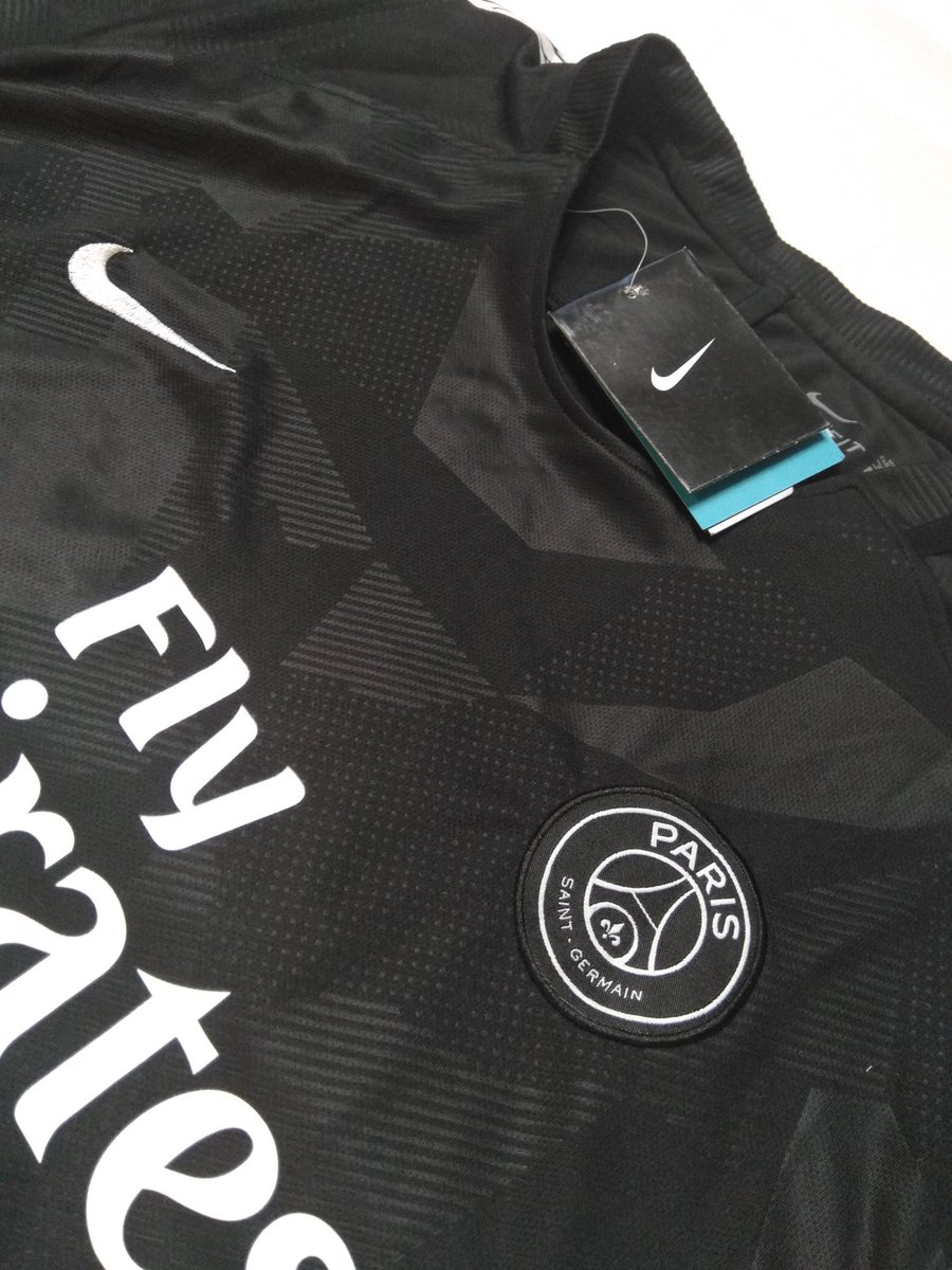 JMCAMISETAS's tweet photo. ENTREGA EN #SANTIAGO ESTE SÁBADO 02 DE DICIEMBRE

PSG negra tallas S y XL de Neymar
Manga larga
M de Mbappe con short

Solo camiseta 22990
Solo short 9990
Pack 27990

Envíos a todo Chile, todos los días https://t.co/EVP9CImbGN