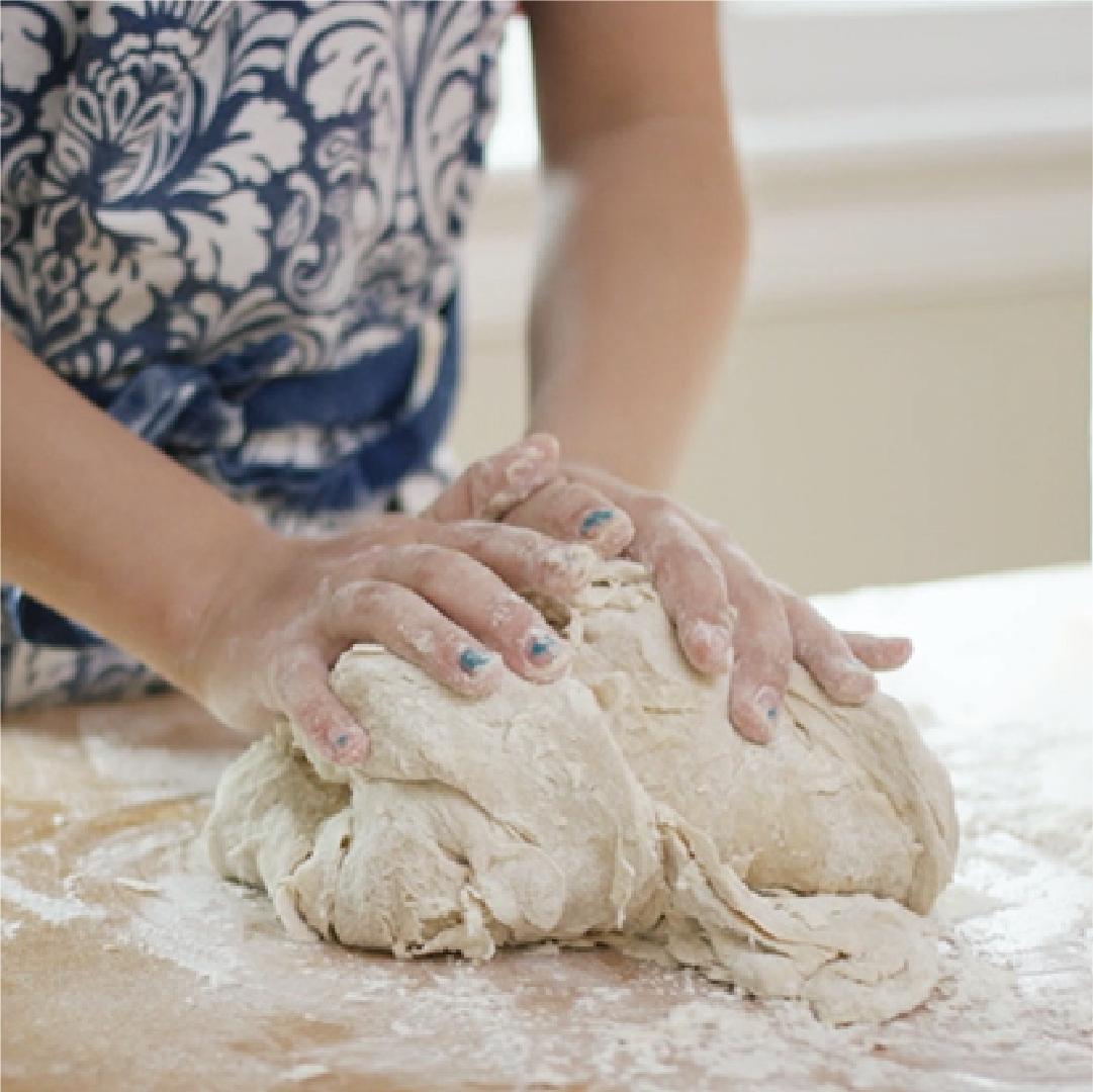 WholeKidsFnd's tweet photo. The need is real. We have to get schools and families the tools they need to eat healthy. Join us and @kingarthurflour to help cultivate a curiosity for cooking and the desire to make a difference. #learnbakeshare #bakeforgood https://t.co/kgTAS8q0Cb https://t.co/gM8XAETrOU