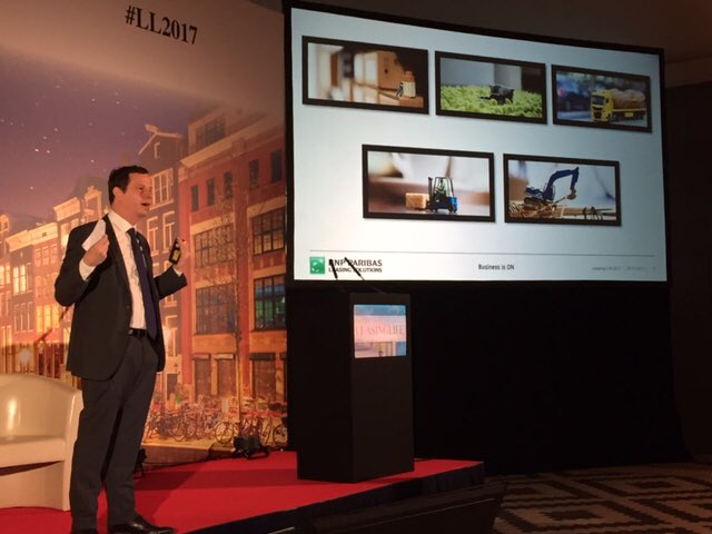 BNPPLeasingFR's tweet photo. Pascal Layan, notre Directeur Commercial International sur scène pour la conférence #LL2017. Au programme : état de l'industrie, challenges et opportunités. https://t.co/S5Scw8hOBZ