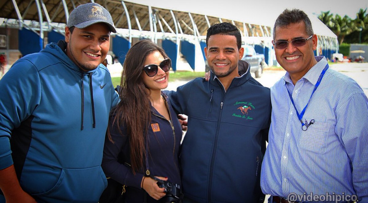 Gracias al entrenador Dominicano Franklin De Jesús por su tiempo y disposición con el equipo de <a href="/GulfstreamPark/">Gulfstream Park</a> #EnEspanol🏆🐎  Para los que no lo saben él mismo entrena y galopa a sus ejemplares💥 <a href="/Frankli2310/">Franklin De Jesus</a>
