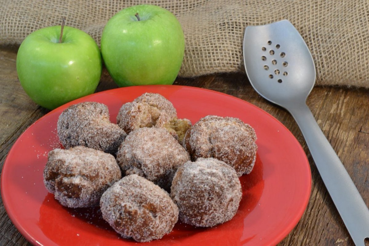 RadaCutlery's tweet photo. Make these delicious Apple Drop Doughnuts for a wonderful treat the whole family will love! #recipe #doughtnuts https://t.co/PbPivd4nXO https://t.co/vNJACLyThs