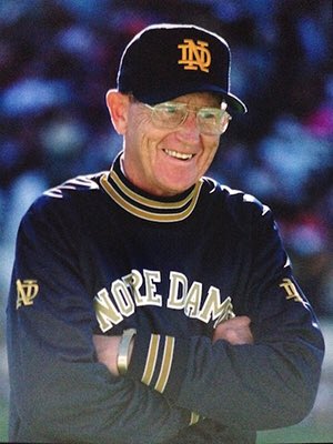 CoachMackBrown's tweet photo. “Winners embrace hard work. They love the discipline of it, the trade-off they’re making to win. Losers, on the other hand, see it as punishment. And that’s the difference.” Lou Holtz https://t.co/lvyMyCqSrU