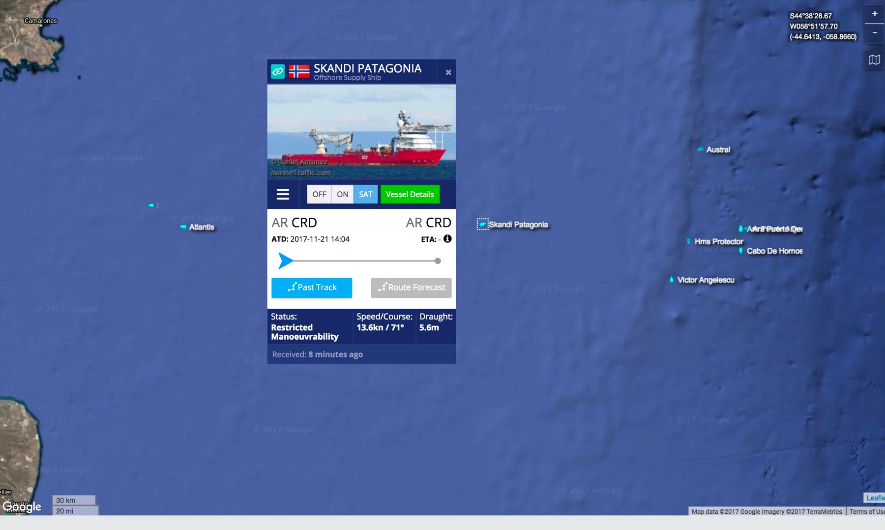 DP56vG6VQAAKl-J.jpg:large