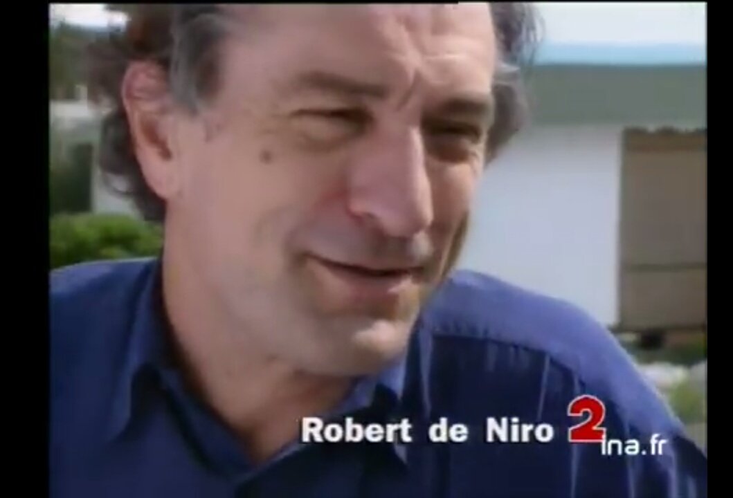 bobbymilk96's tweet photo. This is a french interview for "Mad dog and Glory". 
I can't BREATHE!!! 😓💀

#RobertDeNiro #completelydead https://t.co/2SO02bGaIl