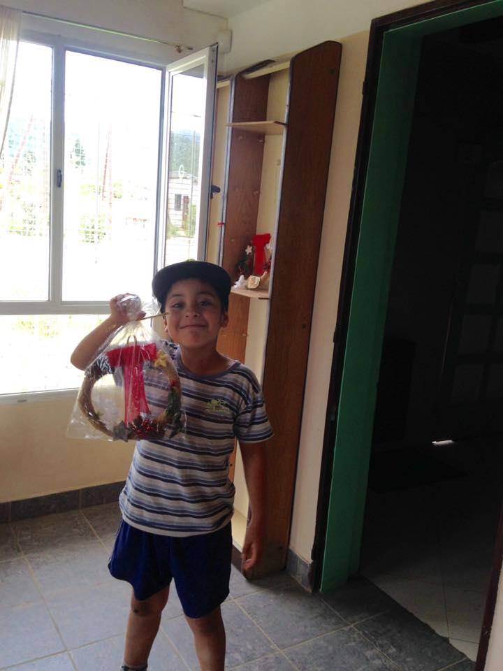 Petisos's tweet photo. Ya nos estamos preparando para la Navidad 🎄!! Hicimos unos hermosos adornos con la seño Graciela! https://t.co/OwpR2fzQTr
