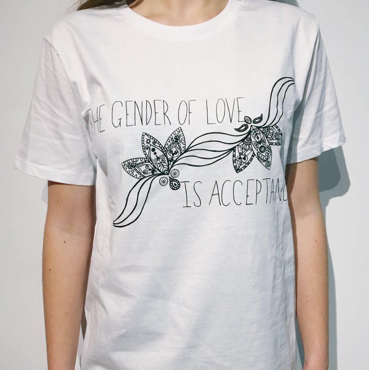 guiltfreetees's tweet image. The tees are here and they are beaut! Such bangin quality, organic is the way! Find us on Etsy and Depop @guiltfreetees 🌳🍁🌿 pls retweet!