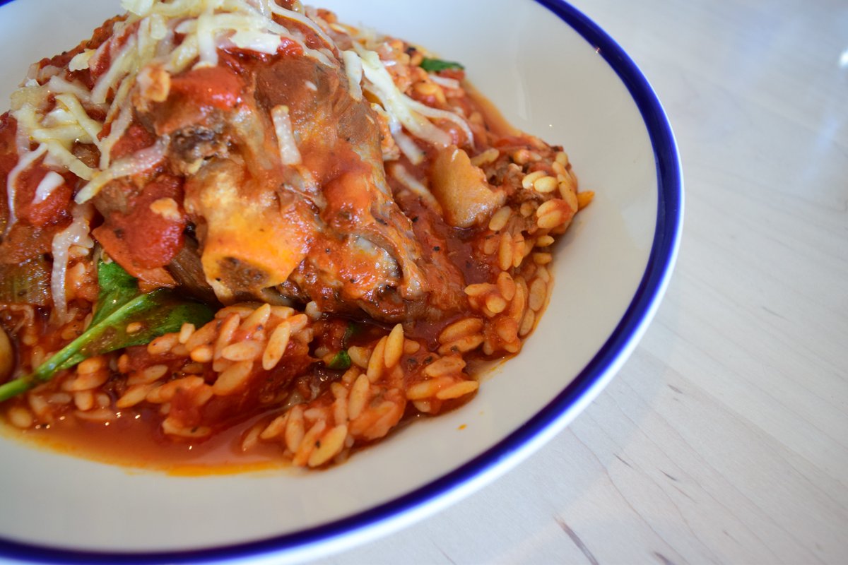 Colossus_Greek's tweet photo. slowly braised lamb shank, tomato sauce, pulled lamb + onions + kalamata olives, orzo pasta, and kefalotiri cheese. It doesn't get much better than that. #Colossus #GreekTaverna #GreekFood #Greek #Delicious #Authentic #Fresh #LambShank #Oakville #PortCredit #Mississauga https://t.co/pdw1yoqC1w