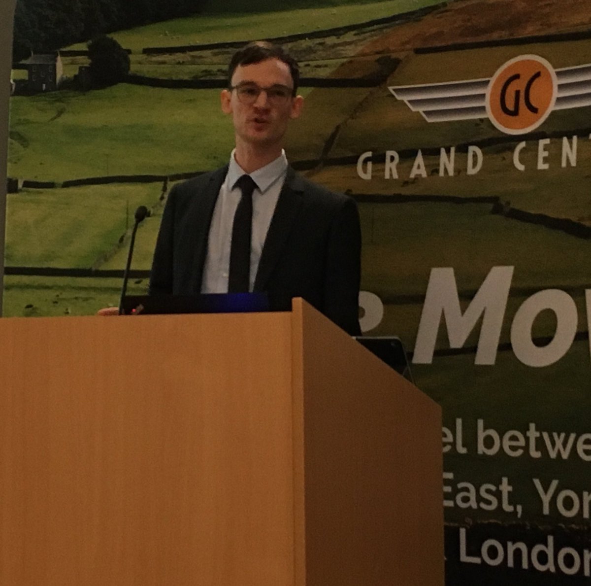 DMCold's tweet image. Super proud of our fab @Carillionplc CEC superstar, Jake, who presented on #Customer at our @GC_Rail Customer’s conference #awesome