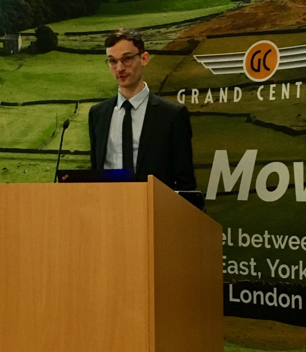 DMCold's tweet image. Super proud of our fab @Carillionplc CEC superstar, Jake, who presented on #Customer at our @GC_Rail Customer’s conference #awesome