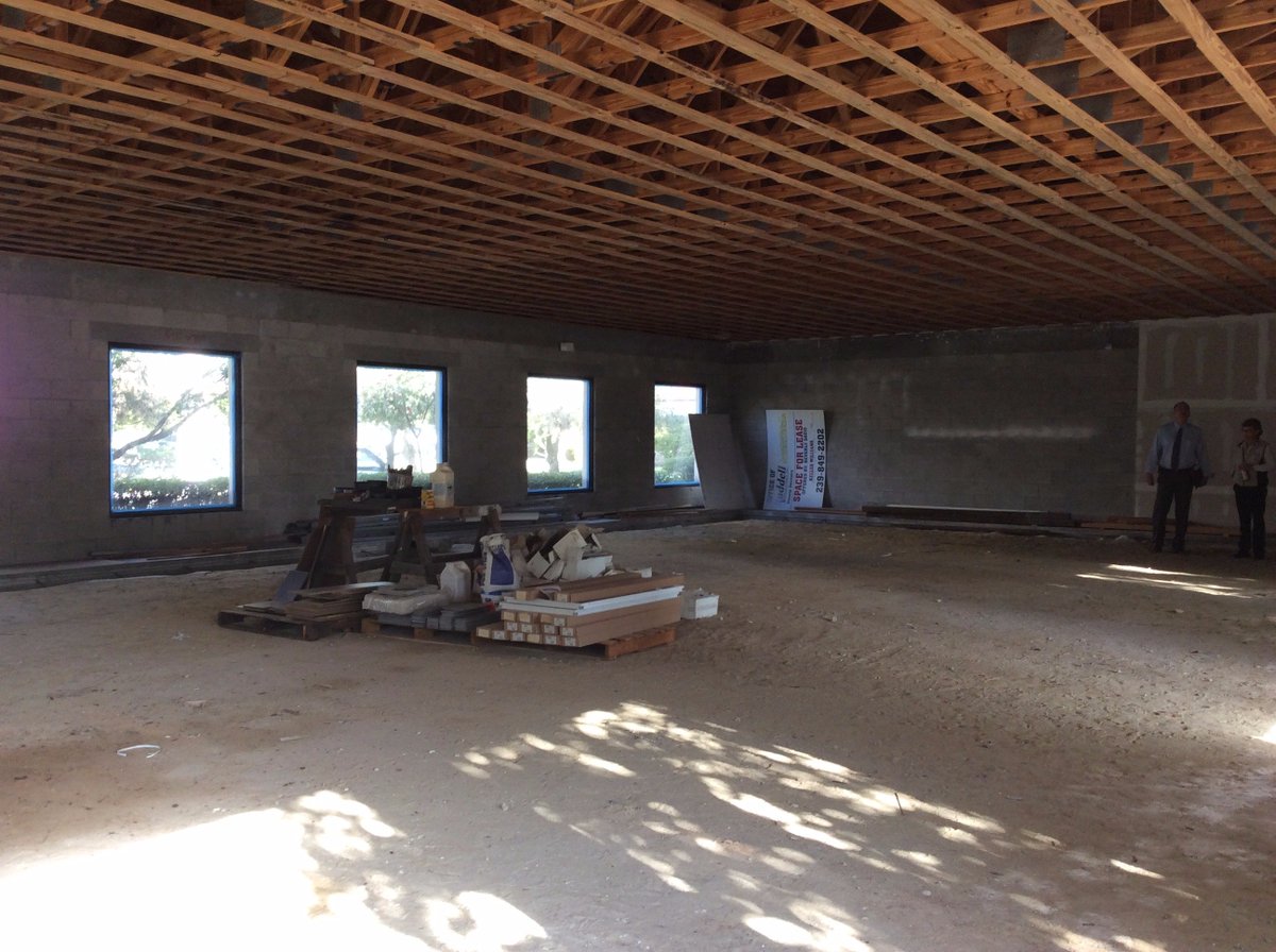 CrandallCommGrp's tweet photo. #ForLease in #FortMyers #Florida: 2,800 SF #GreyShell space next to established #Dental practice! Call 239-221-8481 for more information. https://t.co/css0v3VFk5