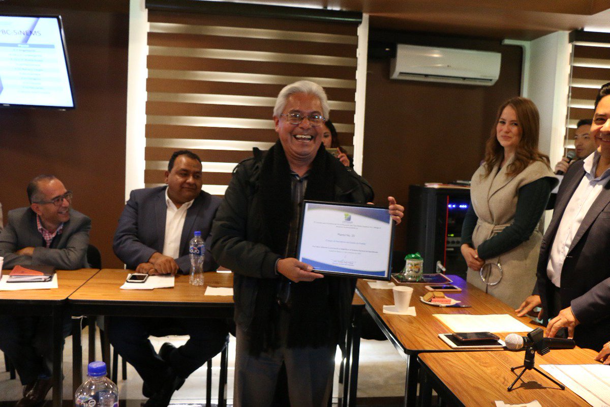 cobaep's tweet photo. Entregamos certificados a los Planteles del @cobaep de Angelópolis, U.H. La Margarita, Rivera Anaya, Tlachichuca, Romero Vargas, Chachapa, Zaragoza, Zacaola, Pahuatlán y Villa Frontera que ingresaron al Nivel III dentro del Sistema Nacional de Bachilleratos #SNB @SEP_Puebla https://t.co/UeN2WwJO0u