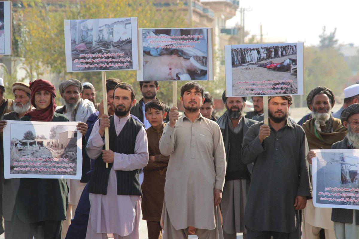 People are angry because they say 10 civilians died in US strikes four weeks ago. But American statements have only added to the confusion.
bit.ly/kunduz-controv…
#Afghanistan