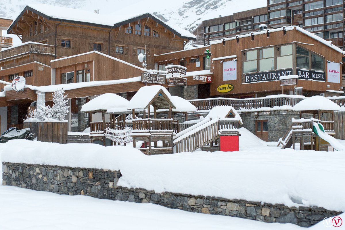 Val_Tho's tweet photo. Dans les rues de Val Thorens aujourd'hui #Live https://t.co/08goNw8YIP
