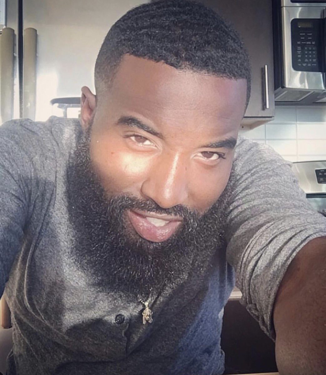 BeardIt_'s tweet photo. What do y'all think of our new #BeardIt model ??? https://t.co/fSmb39Fbj5