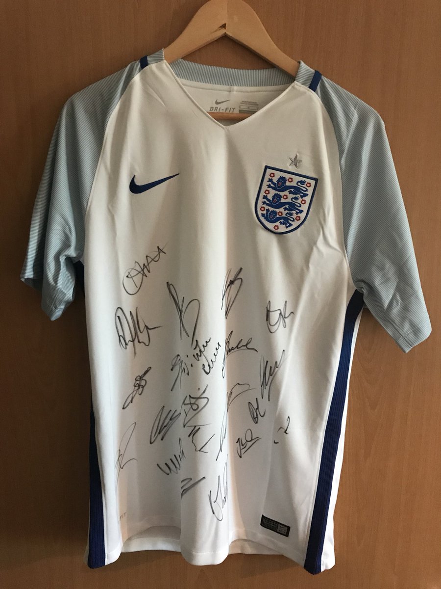 Big shout out to @DriveVauxhall for delivering with the signed shirt. Will be getting it framed and putting up in the office! #CCA #DriveVauxhall