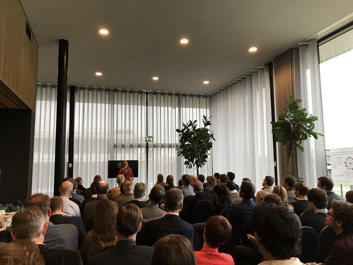 Fietscommunity aan het werk!  @lotvanhooijdonk: jammer dat we meer weten van auto’s dan van fietsen en lopen. Hier moeten we aan werken!