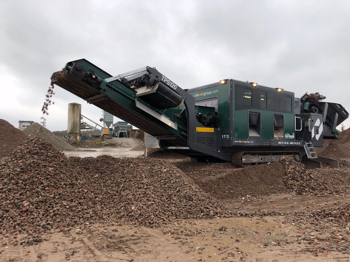 RSSkips's tweet photo. Amazing new product from @themkgroup #mobilescreen #wastemanagement #recycling #skiphire #futuregoals #RSSkips #gravesend #medway #dartford ππ https://t.co/irIvRMlNvY