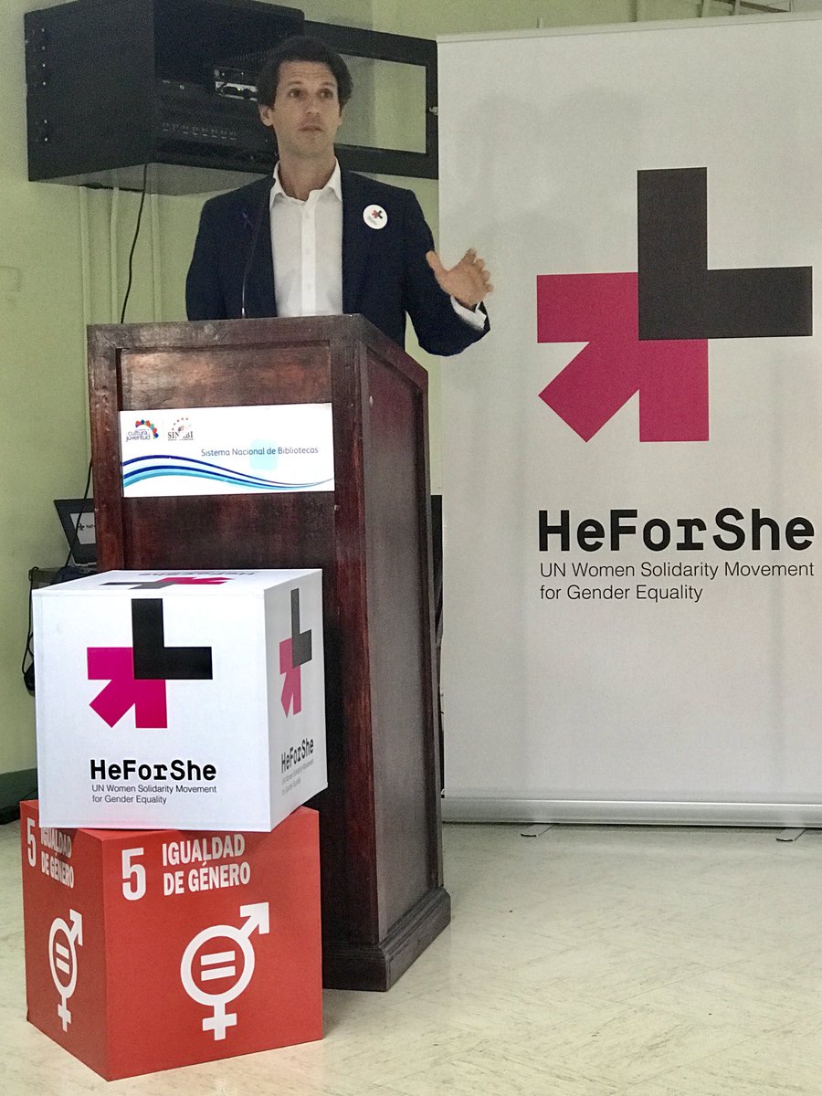En acto de firma <a href="/HeForSheLAC/">HeForShe América Latina y Caribe</a> <a href="/HeForShe/">HeForShe</a> Emb <a href="/PelayoCastroUE/">Pelayo Castro 🇪🇺</a>:”...porque la discriminación que sufren mujeres es la más antigua en el tiempo,la que más formas reviste, desde violencia hasta la condescendencia y los techos de cristal”<a href="/ONUMujeres/">ONU Mujeres</a> <a href="/ONUCostaRica/">ONU Costa Rica</a> <a href="/eu_eeas/">European External Action Service - EEAS 🇪🇺</a>