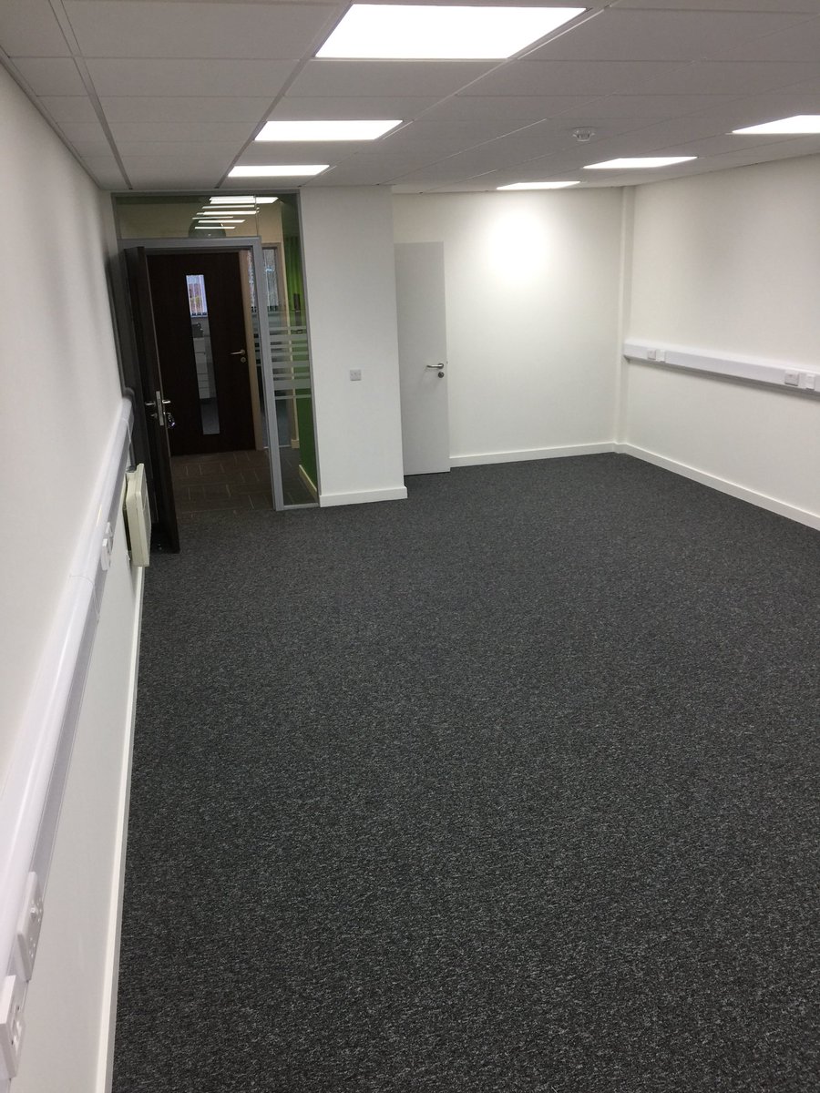 green_houseinv's tweet photo. Last office suite left, 424 sqft https://t.co/Iyn5W7WBPu