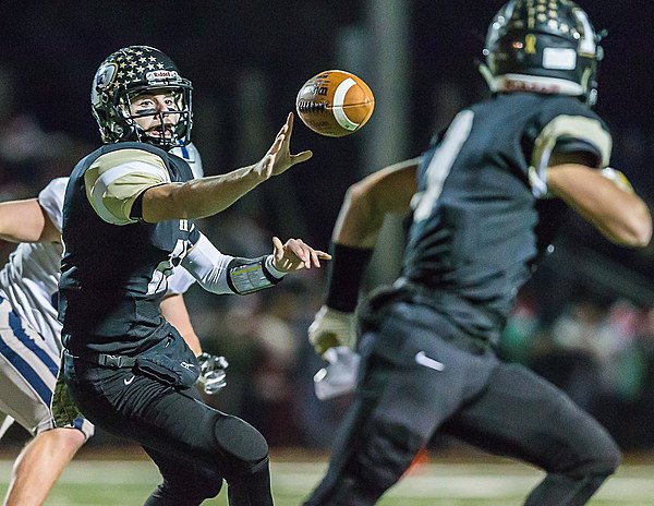 scott_lqd's tweet photo. Football – Central Jersey Group II Championship Preview: Point Boro vs. Hillside https://t.co/eQcarnaFo7 https://t.co/Sno1jU17Bk
