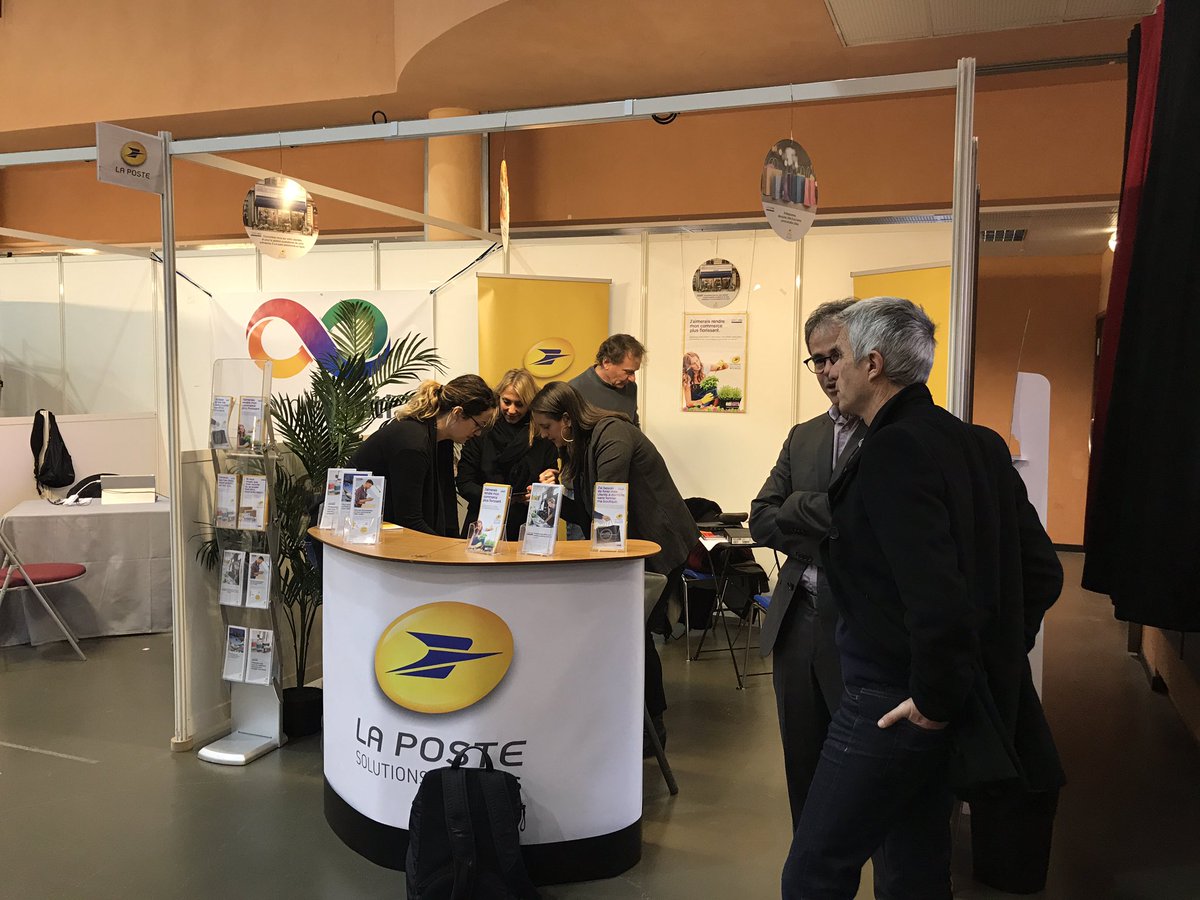 corsica_ports's tweet photo. Des conseils en continu, nos professionnels n'ont pas chômé aujourd'hui ! Profitez-en encore jusqu'à 18h ! #DumanImpresa #cci2a https://t.co/5M4vcOdJu3