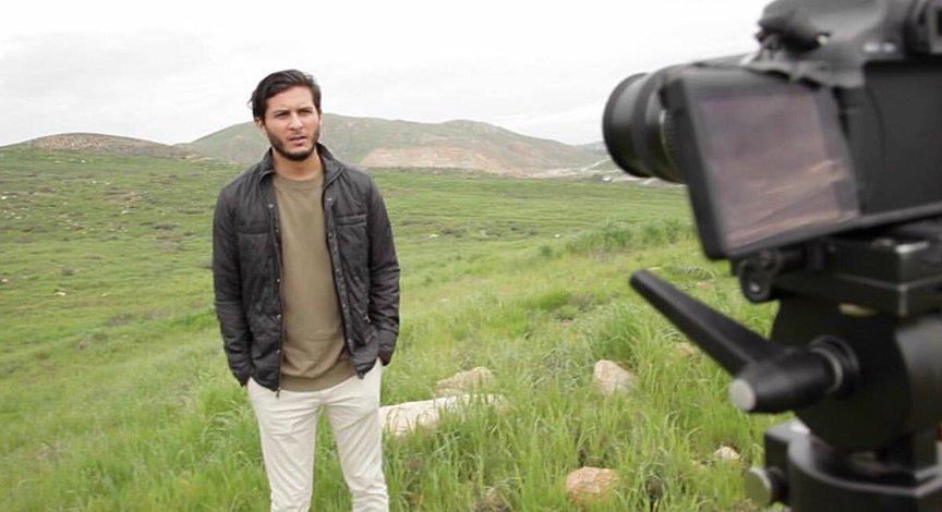OCGente's tweet photo. The @HailingCesar team has raised half of their goal to complete their #film @Indiegogo by March 2018 #latino - https://t.co/UzEJTZ8tDR https://t.co/pPHTSYudxA