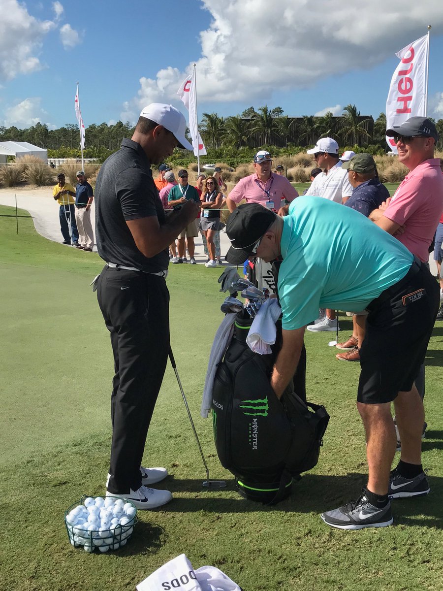 tiger woods white belt