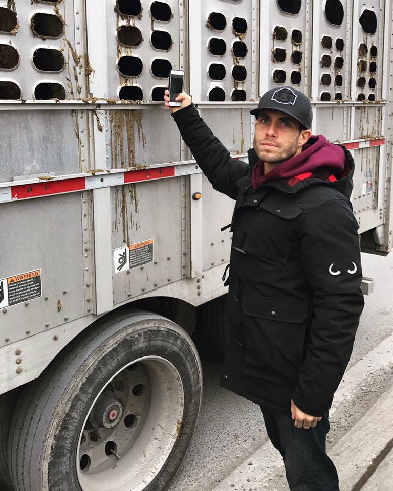 ClevelandSave's tweet photo. Activist &amp; speaker James Aspey will be visiting CLE on 12/12 and join us at a vigil at Case Farms. We will be bearing witness to the 1.5million chickens murdered there every week. The day will also include a Cube of Truth and a speech in the evening. Full schedule coming tonight! https://t.co/EEBGmoL9SR