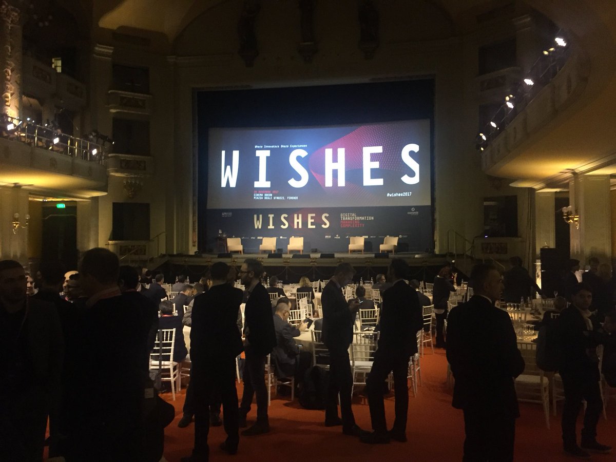 Tutto pronto per #wishes2017 nella splendida location del cinema Odeon #firenze <a href="/In20Com/">In20.com</a>