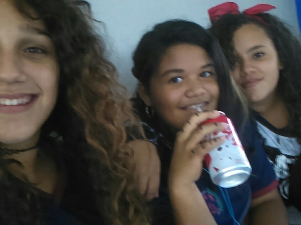 Giomary13's tweet photo. #Conmisamigas
Las amo. https://t.co/BSnroBHQeX